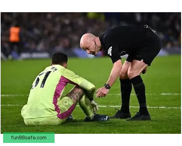 拉明怒斥判罚风波杰拉德马丁解围未吃红牌引热议与裁判尺度争议升级