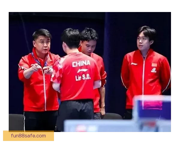 中国男乒上演惊险逆转 世乒赛男团成功晋级八强 中国男乒上演惊险逆转 世乒赛男团成功晋级八强